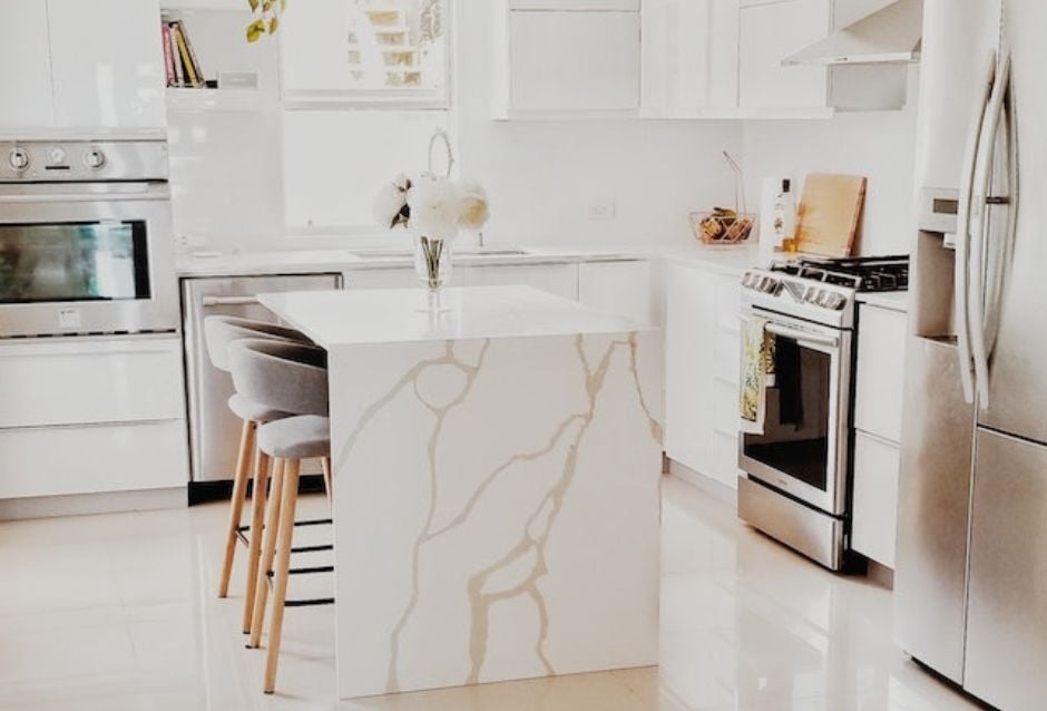 Explore the Reasons Behind the Prevailing Popularity of Quartz Countertops in Today’s Kitchens